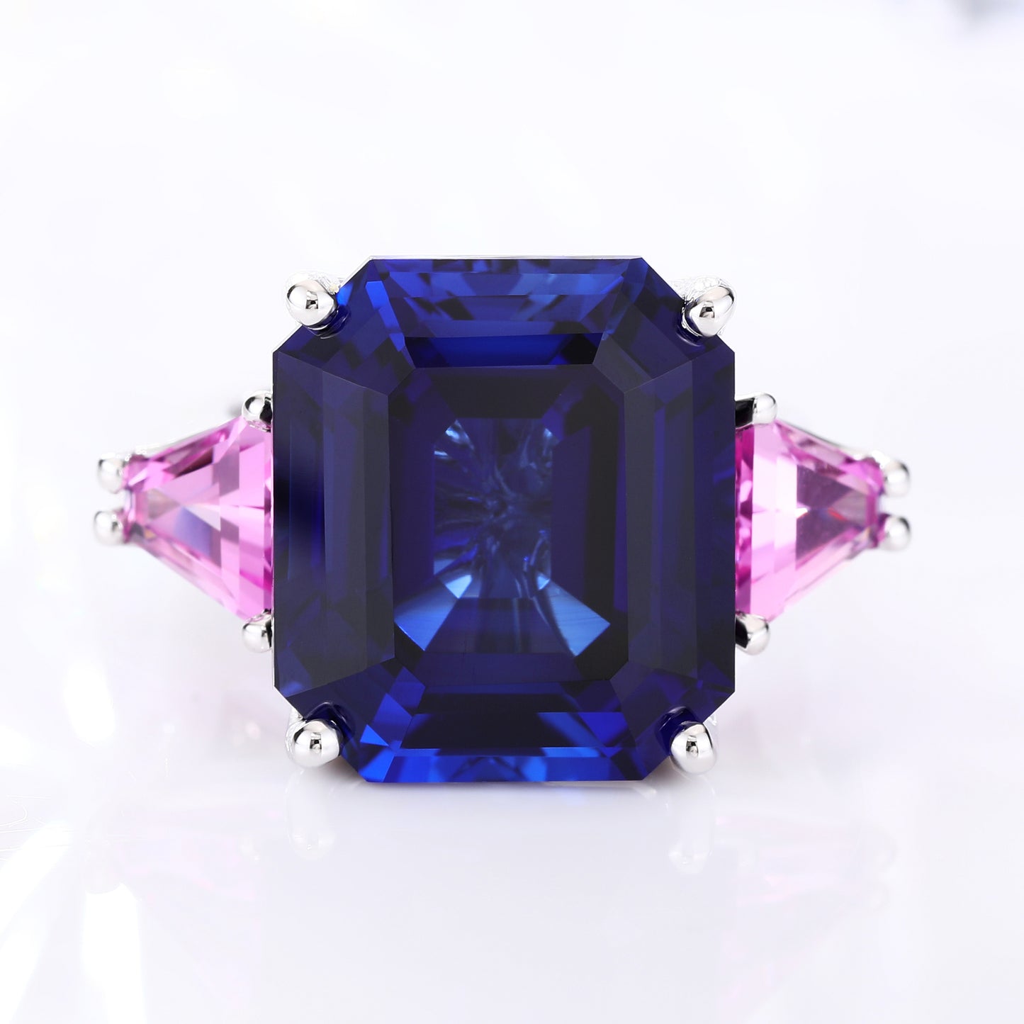 10 carats Asscher Cut Royal Blue & Vivid Purple Lab grown Sapphire Three Stone Engagement Ring gold